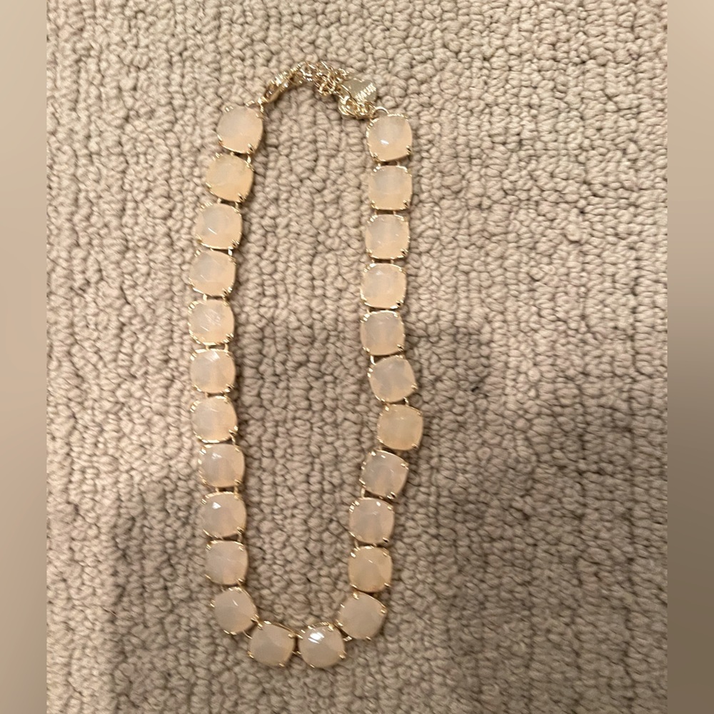 Brand new necklace.